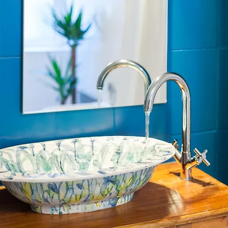 Bairrus - Alfama Iii 리스본